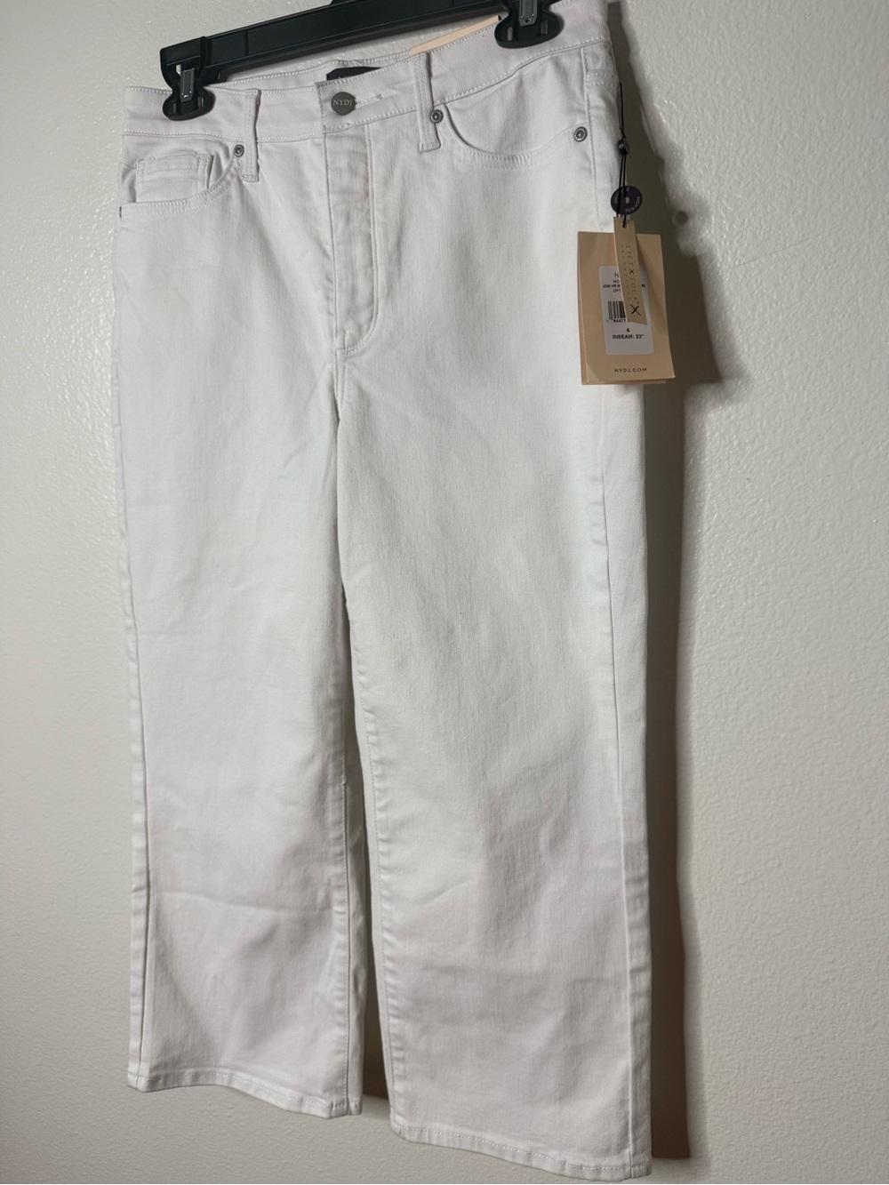 NEW NYDJ White LT Cool Embrace Joni Capri Jeans 6 - Picture 2 of 10